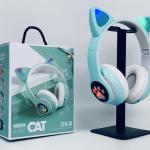 Stn-28 Cute Cat Wireless Bluetooth Headphone Led Light Random Color