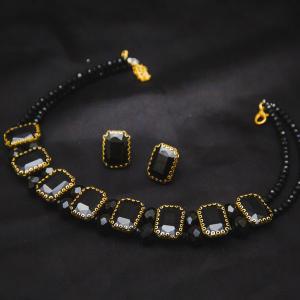 Premium Quality Stones Choker Necklace With Earrings Set